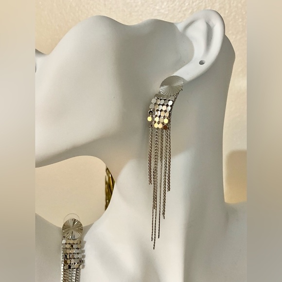 Beautiful silver dangle chain earrings - Picture 2 of 5